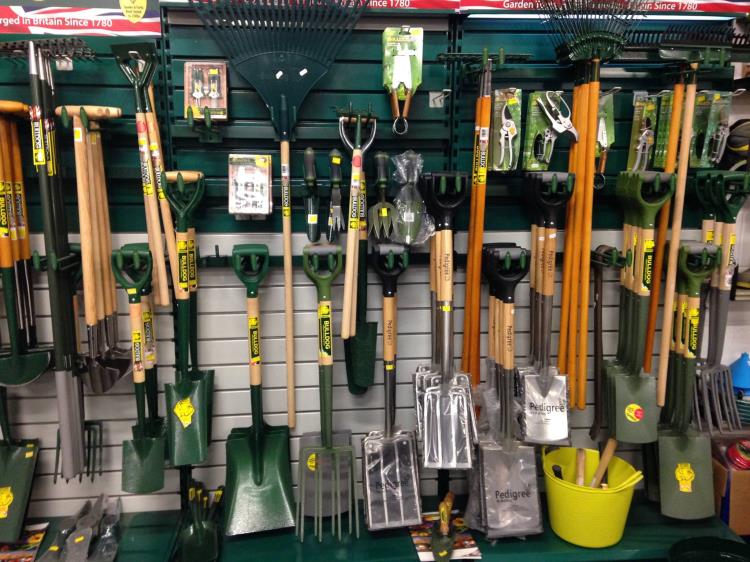 Gardening Hand Tools - Garden Forks, Rakes, Spades and Shovels, Hand Trowels, Hoes,
Bulb Planters, all hand
gardening tools... - Toms Mowers and Garden Supplies